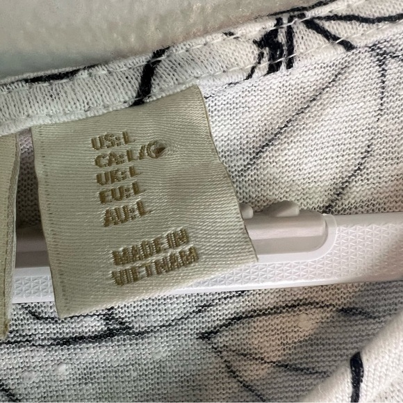 Cynthia Rowley Womens 100% Linen T Shirt Leaves White Sz L Basic Lightweight - Picture 7 of 9